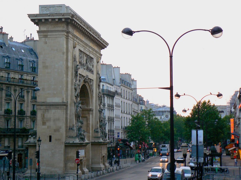 Porte St Denis: Porte St Denis 013